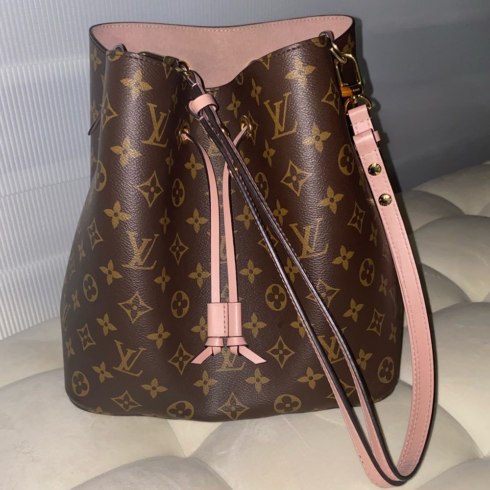 AUTHENTIC LV Louis Vuitton NoeNoe